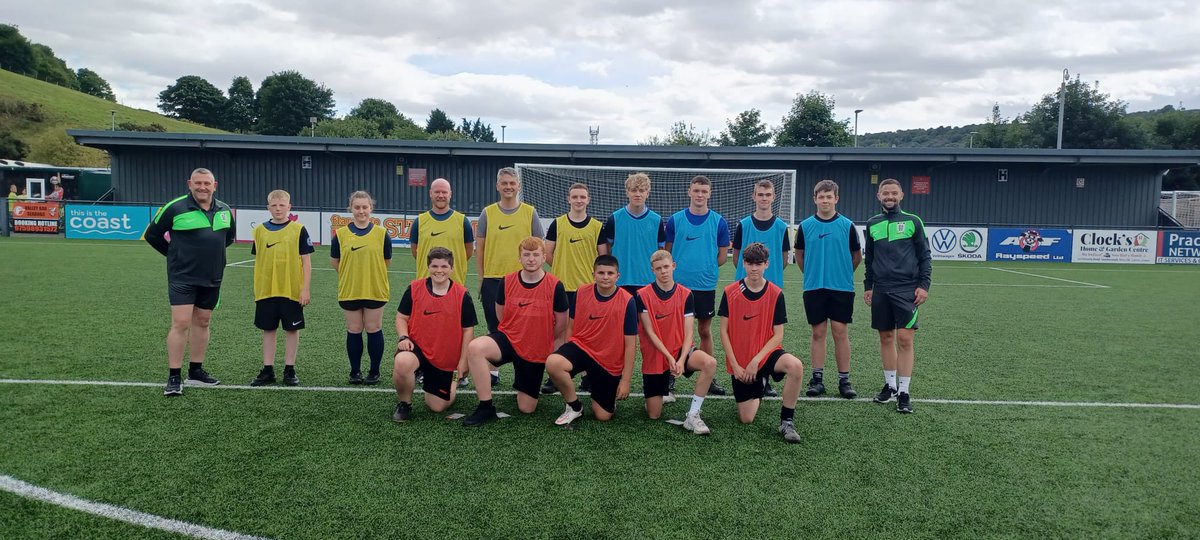 NRCFAREFDEV's tweet photo. GOOD LUCK | We send our best wishes to our 14 new trainee referees following today’s @FARefereeing course at Scarborough Sports Village.

Each referee has been assigned a mentor and ongoing training &amp; development will take place in the coming months 🤝

#NRCFAREFDEV https://t.co/3F4sTAIZza