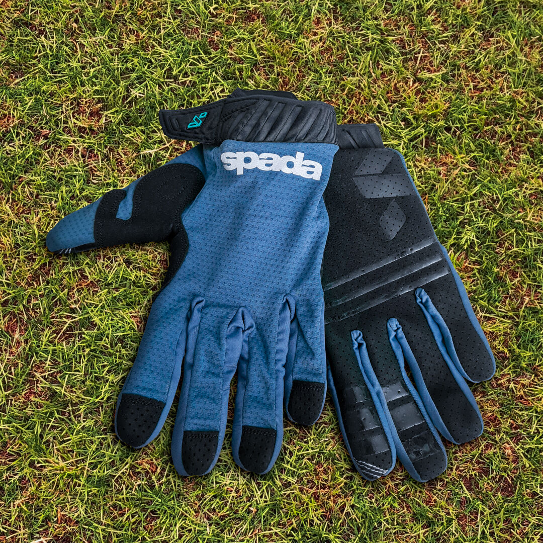 Designed for the trail - when designing our MTB range we ensured we incorporated a range of features that enhance performance and functionality including four-way stretch material for breathability and comfort. 

Check out our 'Berm Mesh Air Gloves' here: bit.ly/3JwPwn3