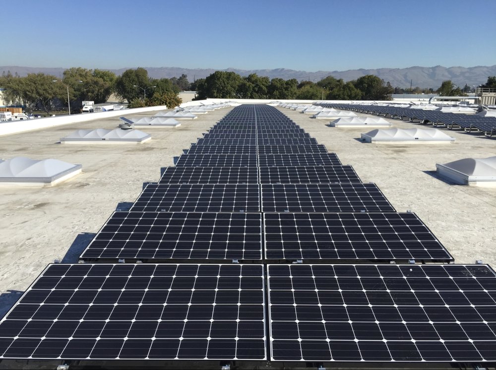 HighlightSolar's tweet image. Businesses have huge energy requirements every month. Imagine saving on the energy bills and watching your business efficiency go up! Call us for more information.