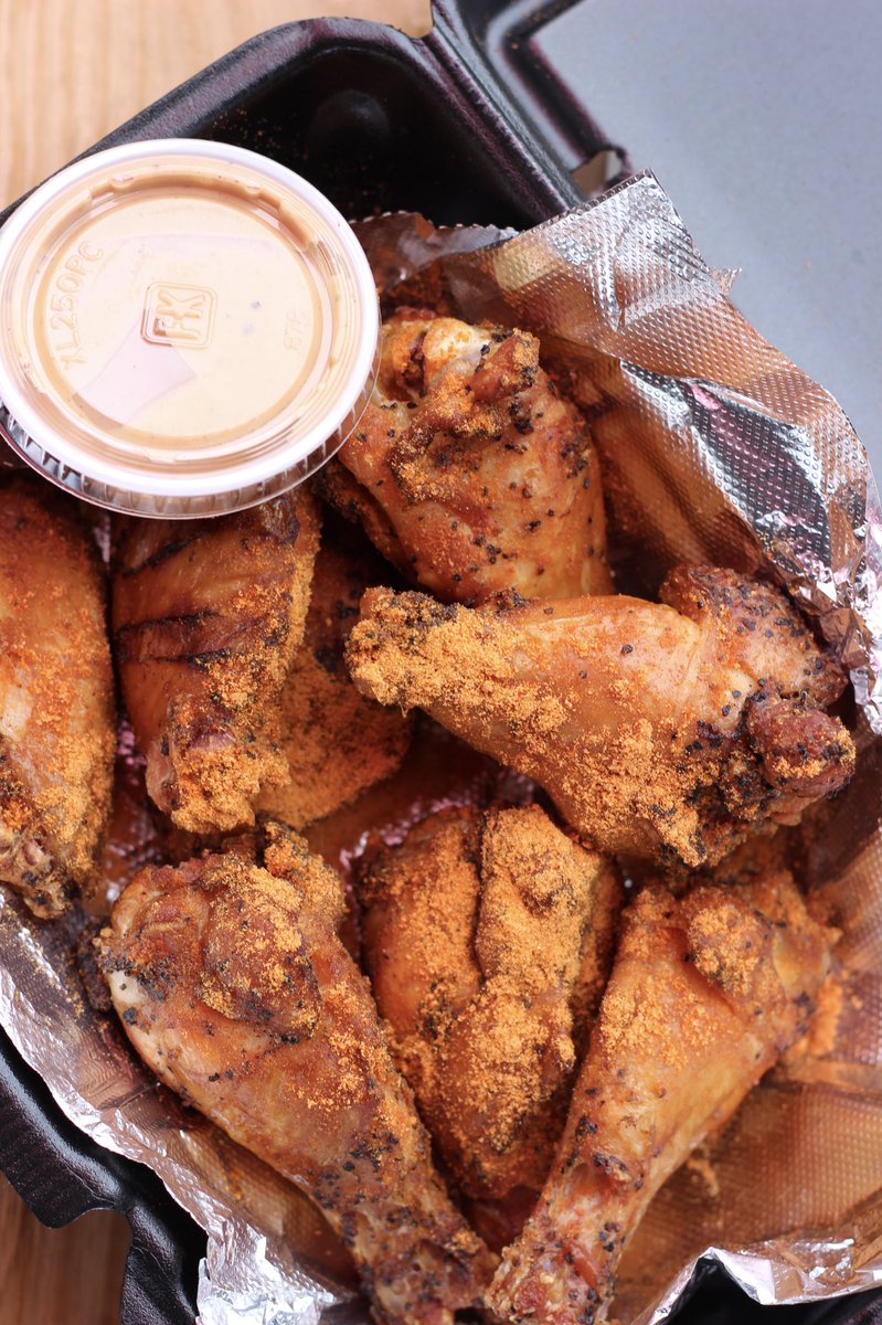 rayrayshogpit's tweet image. Dry rub Buffalo wings today only!