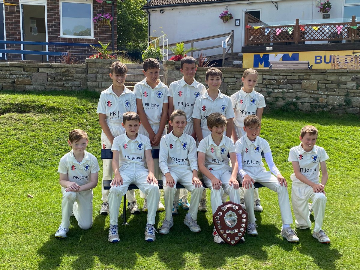 Congratulations to our U13 squad who retained the <a href="/cheshire_ccl/">Cheshire CCL</a> Championship #cricket #macclesfield #cheshire #ohmaccymaccy #wedontlikecricketweloveit 🦁🏏