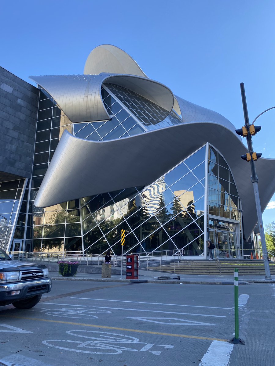 da_vince_code's tweet photo. Art Gallery of Alberta #YEG https://t.co/WA6qHxgZBL