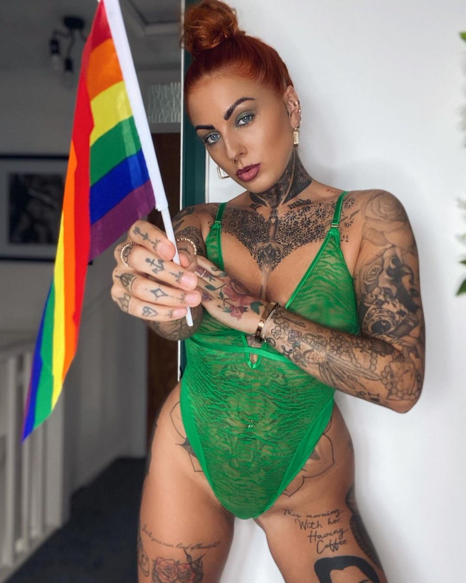 Celebrating all types of love all year round 💚

📸 siangworld wears the Purity body:
bit.ly/3P12TOv