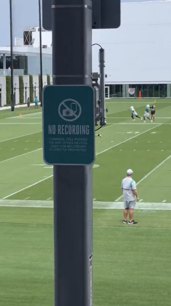 The irony! 🤣 #Finsup #norecording Love to see it all this practice clips but I hope #fins don’t take offense to them.