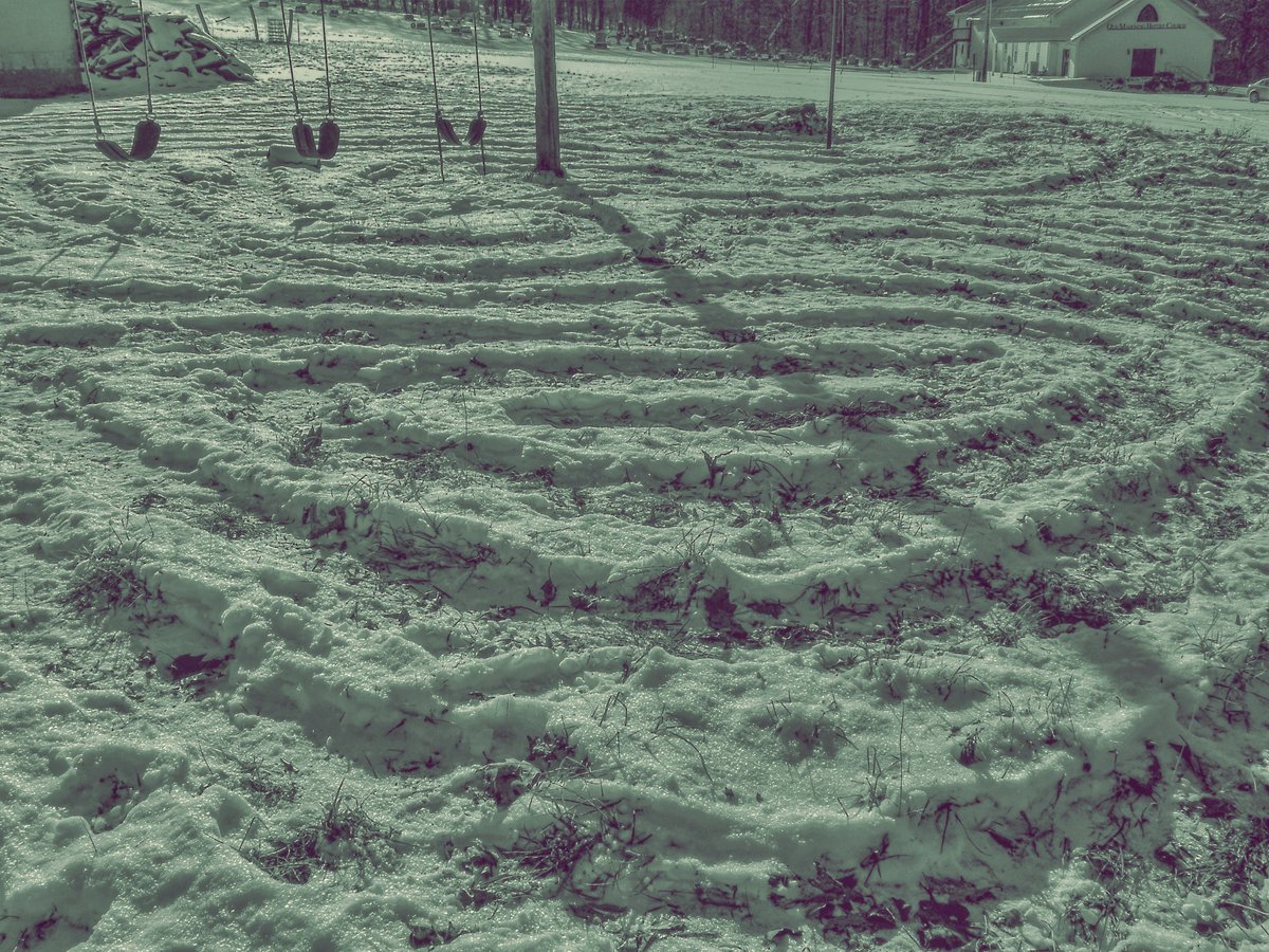 Jedbird77's tweet photo. #highschoolthots #highschool #Philosophy #LifeLessons #LifesTooShort #puzzles #Agfa There will be a 50th reunion for the people that were present my senior year of HS. Even today, I am confused on the experience - much like circles in the snow on the playground...π€π€ https://t.co/Rq50GBbXi7