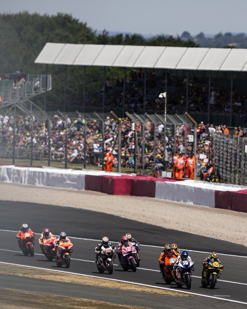 ACManagement_'s tweet photo. Carrera complicada para @alexmarquez73 tras un fin de semana de mucho trabajo en Silverstone!💪🏽

A difficult race for @alexmarquez73 at the #BritishGP after a weekend with a lot of work! More in Austria! 

#ACManagement #AM73 https://t.co/bPQBDGpUVP