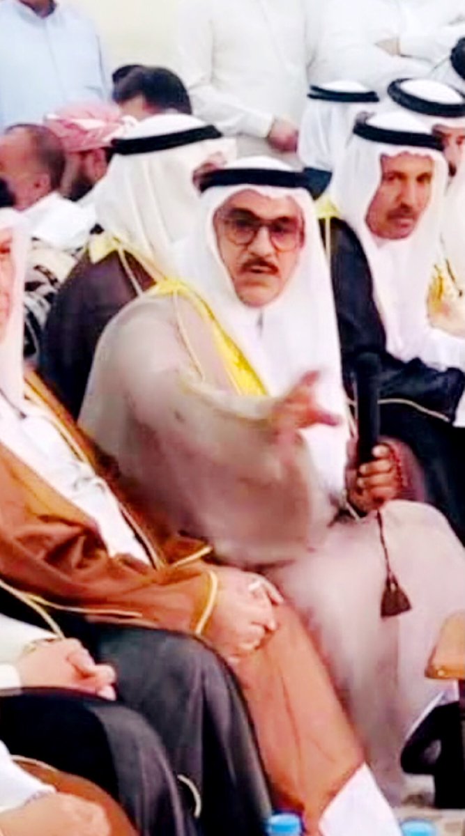 محافظة صلاح الدين بؤرة من الفساد الاداري فكل نائب لديه مدير يعينة لكي يلبي احتياجاتة فاصبحت المحافظة مضرب مثل اعلى للفساد والسرقة #الكاظمي_