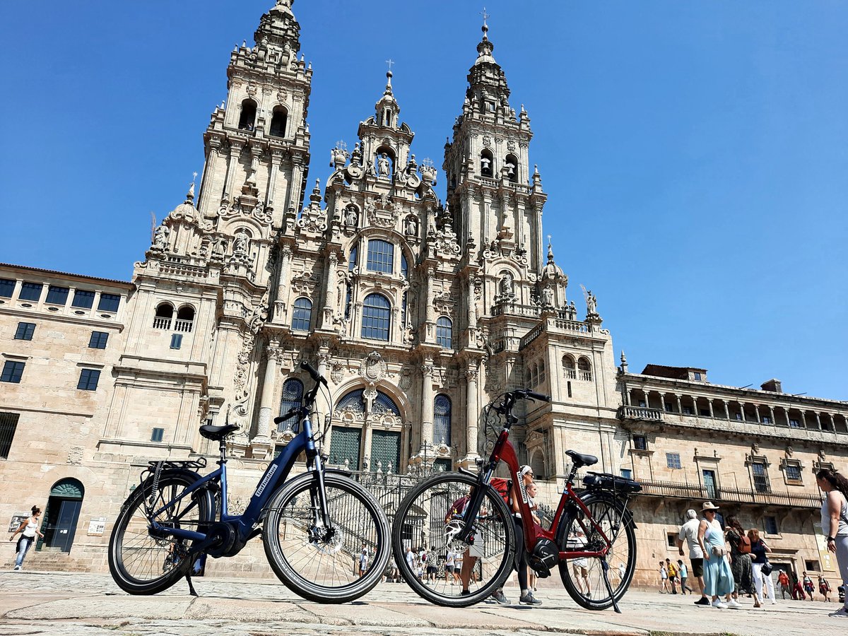 ArieLiefhebber's tweet photo. Ook al zijn we geen officiรซle #pelgrims het voelt toch lekker om hier te zijn๐#fietsliefhebber op #vakantie https://t.co/A8izZPUP9k