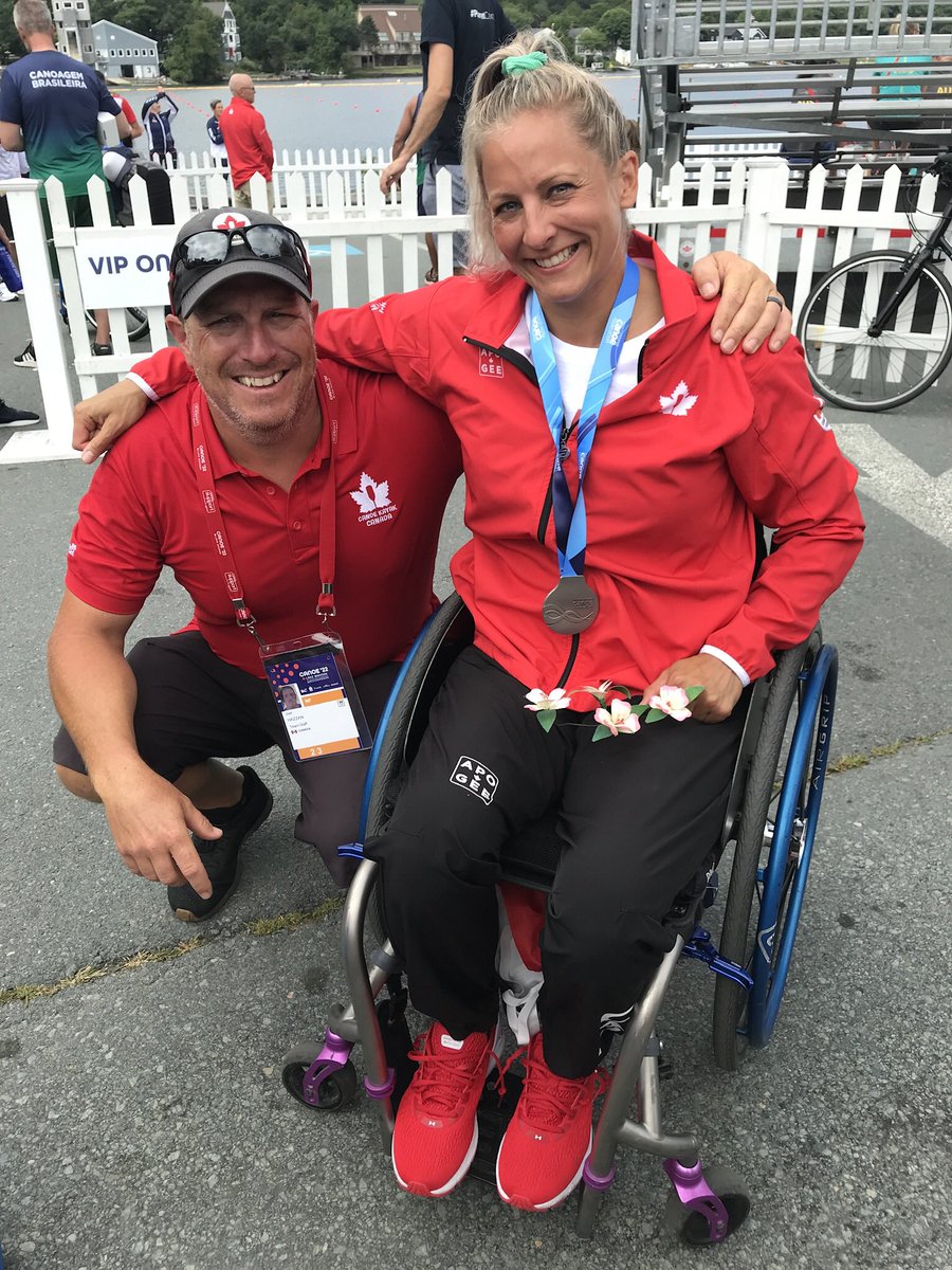 Congrats to Brianna Hennessy and coach Joel Hazzan for winning 2 medals for Canada 🇨🇦 at #Canoe22 in beautiful Dartmouth NS - so proud of you!