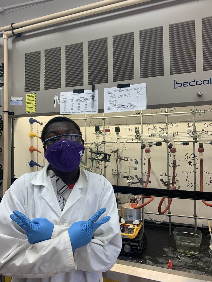 Hey! My name is Jeanette Adjei, and I'm a 4th year PhD candidate at Western University (@WesternU). I'm a synthetic inorganic chemist. I'm currently working on synthesizing organophosphorus compounds. #BlackInChemRollCall #BlackChemChemistsWeek2022