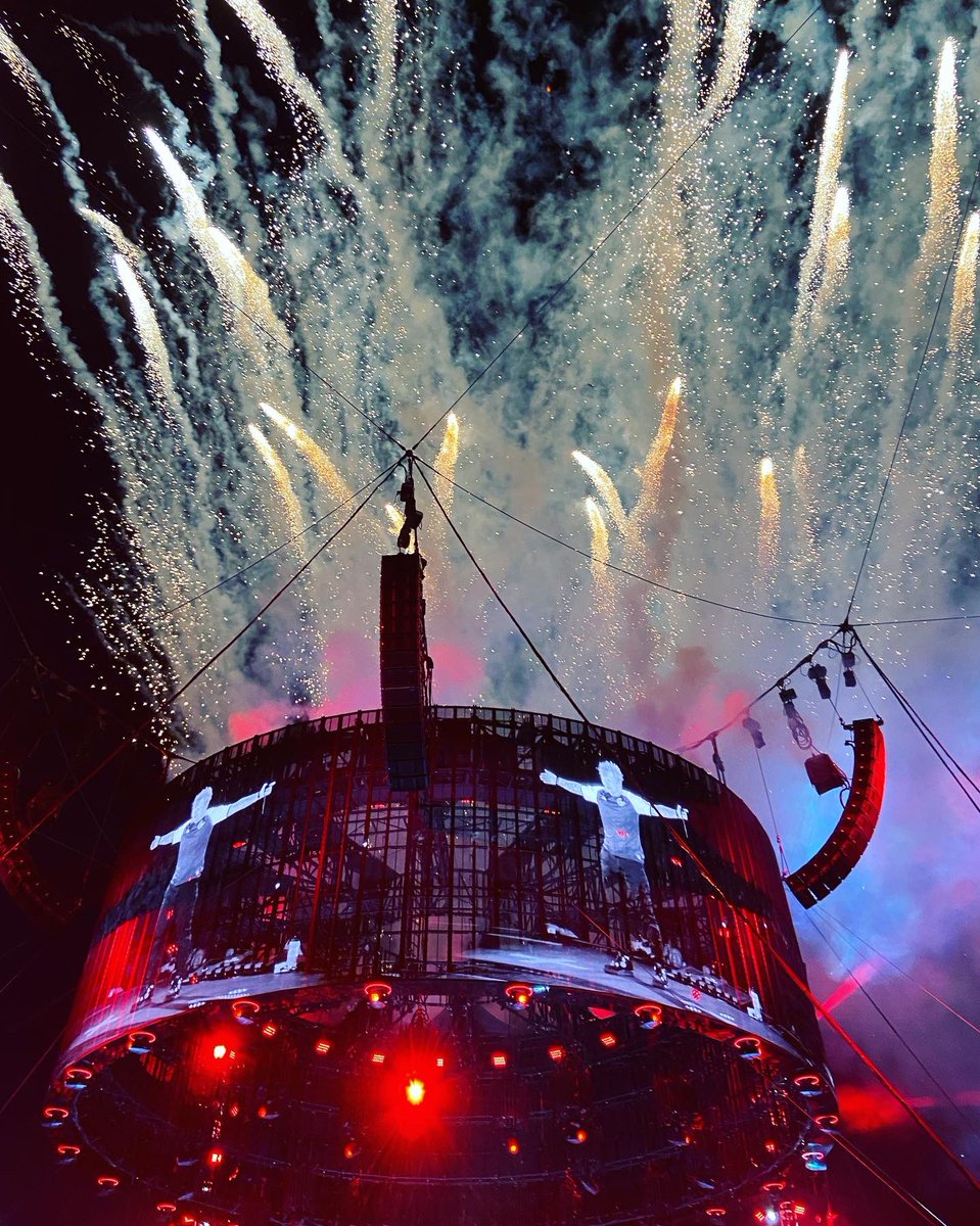 CatrineKnsgaard's tweet photo. Yesterday was magical!✨

#MathematicsTour @edsheeran #Copenhagen https://t.co/D9pEpZRl1P