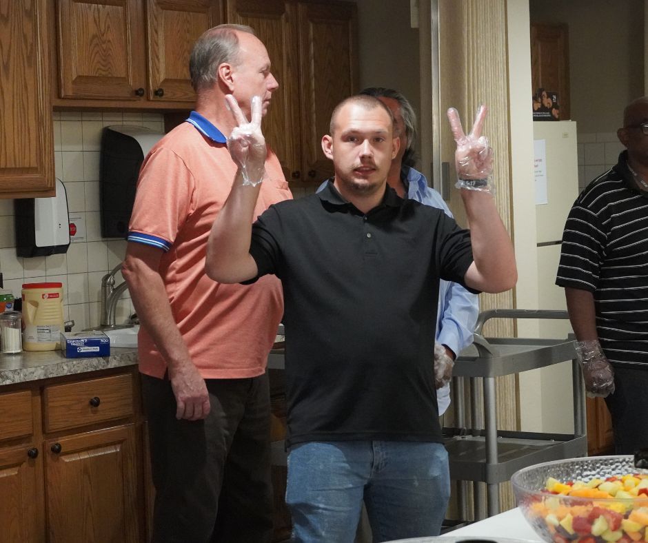 Last weekend we celebrated the graduation of six Resilient men! Take a look at this special moment between Anthony Irby and his very proud mom. 

After the ceremony, staff, family members and supporters gathered for fellowship and food. What a great afternoon!