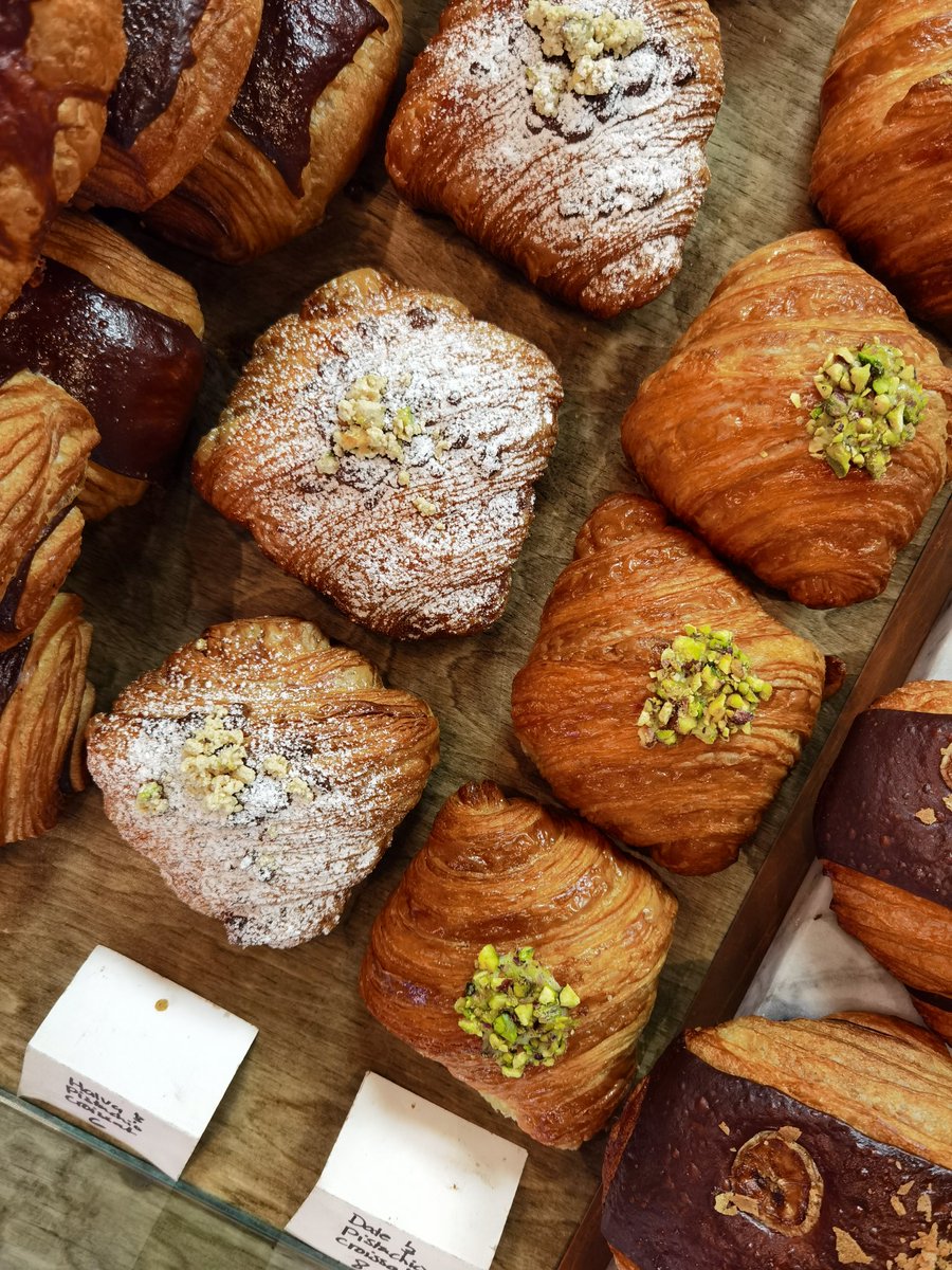 1goatroti's tweet photo. Nice start to our Sunday. Started off with brunch @KerrStreetCafe and then headed over to Narenj for croissants. 

How are you doing today?? https://t.co/tjRhOZZ7TQ