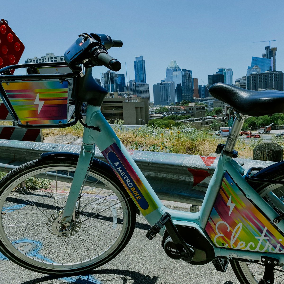 We live in a beautiful city don't we? Which hill gives you your favorite city view? 🚵 

#bikeshare #MetroBike #sunday #weekend #outdoors