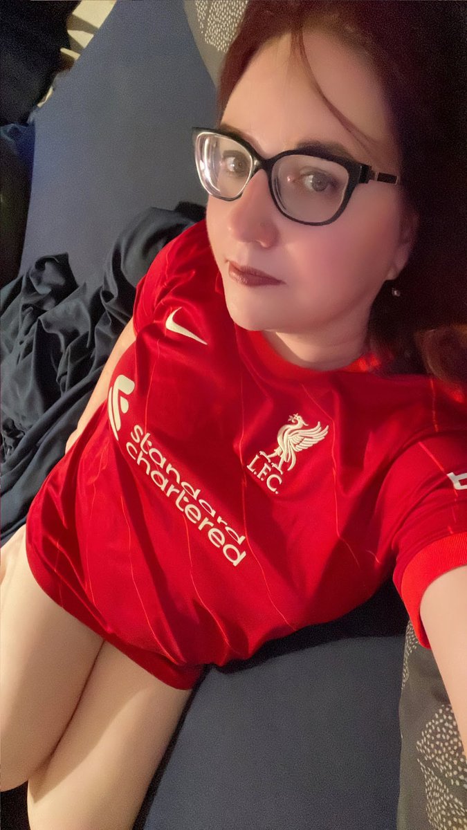 Yesterday’s #FULLIV was admittedly less than perfect. But I’m very happy football ⚽️ is  finally back 😊 I’ve missed #LFC! 🔴 
#selfie #ynwa