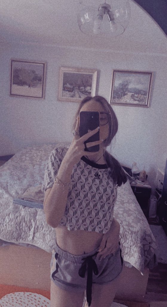 DDaise21's tweet photo. I'm a new girl https://t.co/Kb2LsyLvp7