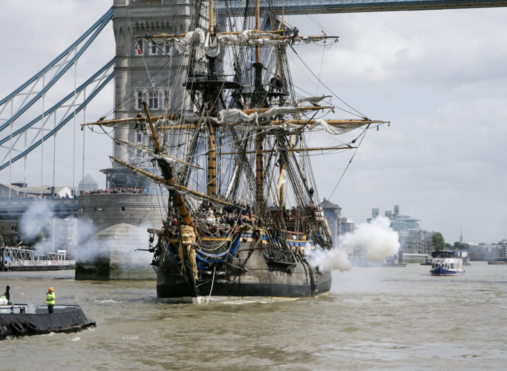 MBFountain's tweet photo. See Götheborg arrive on the Thames tomorrow!
Before mooring in Canary Wharf, Götheborg will continue up the Thames &amp; pass Tower Bridge
Times for passing Tower Bridge
8:30am bridge lift in
9:00am bridge lift out
10:00am enter West India Dock at Canary Wharf
https://t.co/V2aGESP8Hc https://t.co/RDbdC9GBoX