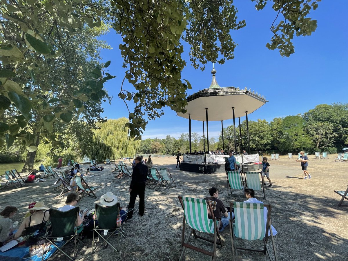 A cracking day at one of our favourite places, Regents Park. We love it here, especially when the weather has been as good as today! #regentspark #fulhambrassband