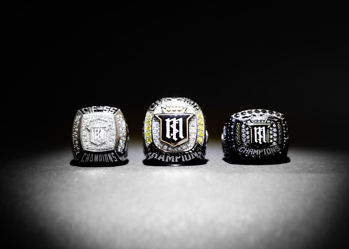 Ring me! 🤩💍

After our historic season, members of the 2021-2022 team have received their well-deserved championship rings to commemorate the first ever CIF State Regional Championship, 3rd CIF-SS Championship &amp; 9th consecutive Trinity League title! 

#Credo #Trifecta #Champs