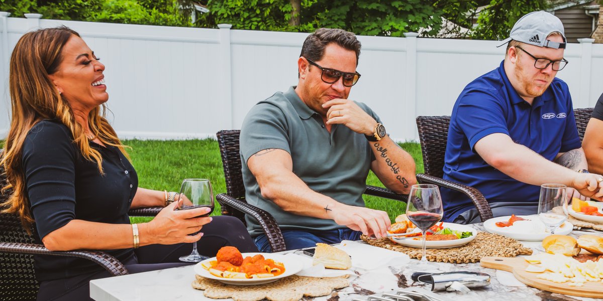 Have you ever looked around the dinner table and thought to yourself “I am so lucky.”

We have. ❤

#TheFireInside #NationalFriendshipDay