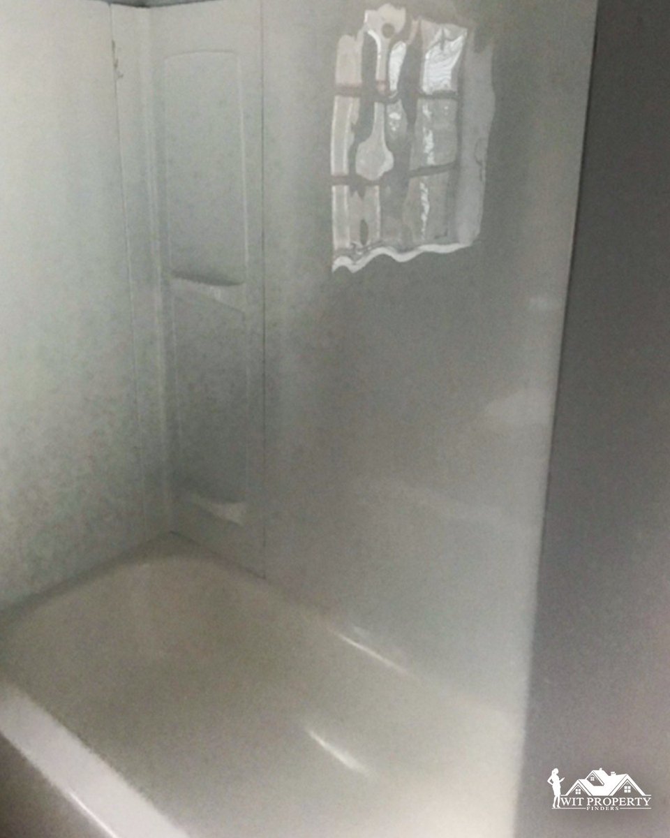 WITProperty's tweet photo. It has three bedrooms, is in a peaceful neighborhood, perfect choice for a family.

It features two full bathrooms and central heating and cooling.

Easy parking and laundry access.

Nice kitchen and bathroom cabinetry.

Unfurnished

$1200/mo.

#JacksonMS #Mississippi #realestate https://t.co/AGP5NVsKRG