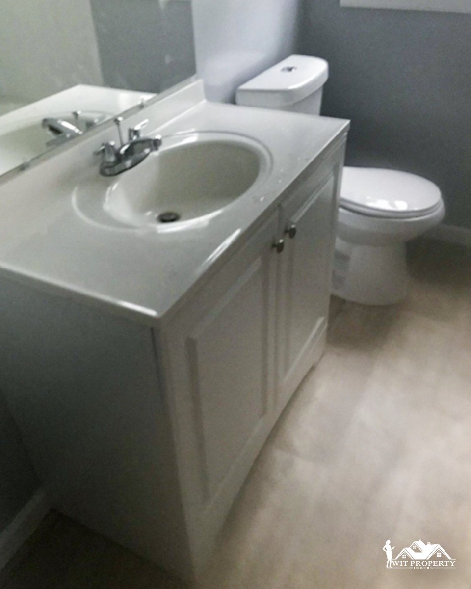 It has three bedrooms, is in a peaceful neighborhood, perfect choice for a family.

It features two full bathrooms and central heating and cooling.

Easy parking and laundry access.

Nice kitchen and bathroom cabinetry.

Unfurnished

$1200/mo.

#JacksonMS #Mississippi #realestate