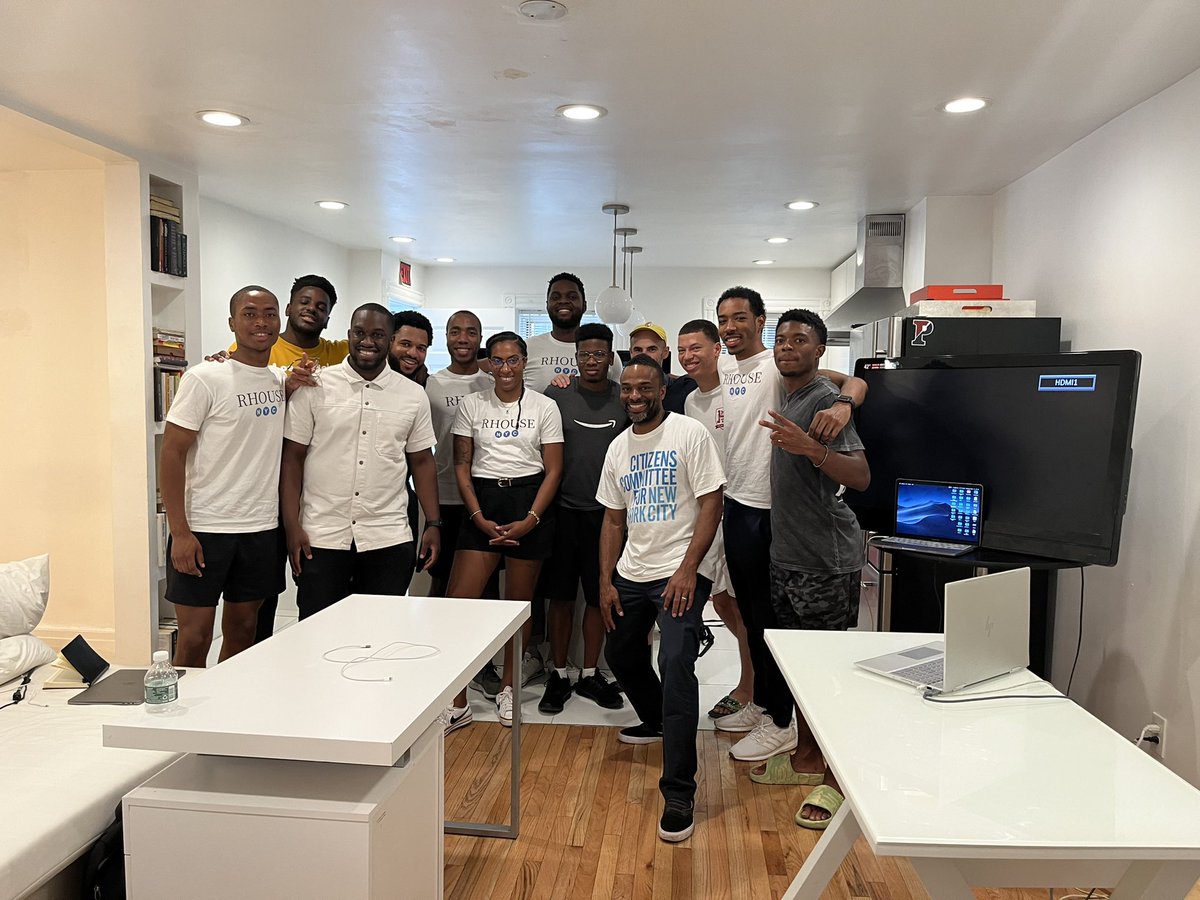 what an incredible 4-weeks with the fam <a href="/RHouseNYC/">RHouse</a> 😎🏡

it was amazing living with a cohort of 13 DOPE builders, creatives, and designers passionate about building the future through tech

super excited for our next one early fall 👀

stay tuned 😁😎