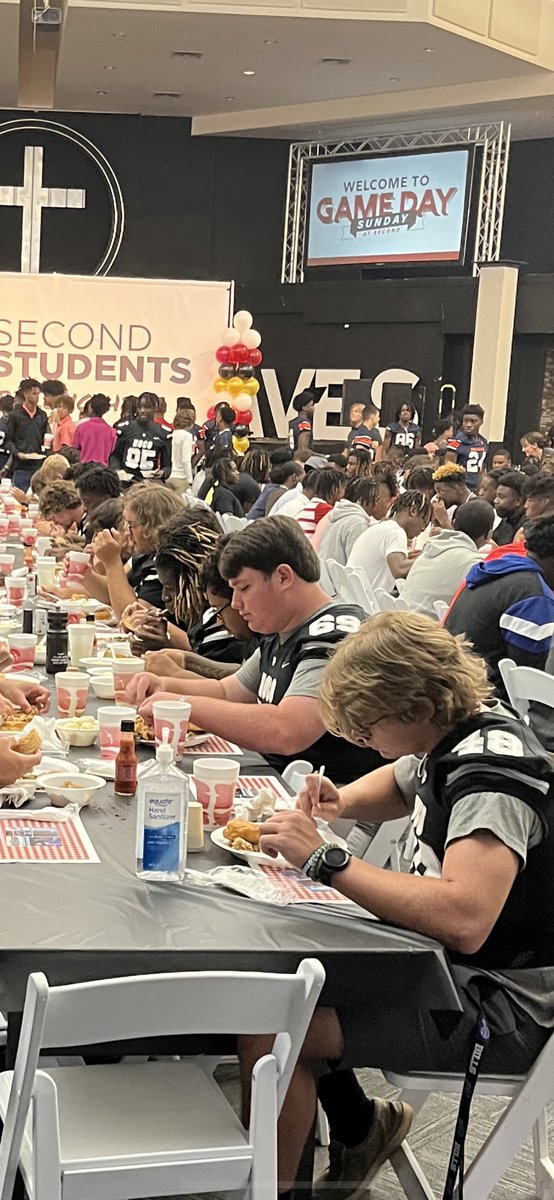 BearDownHOCO's tweet photo. Thanks to Pastor Perdue and @secondfamilywr for having us today for the Game Day Service. Great message! @jimperdue https://t.co/wYeA5aRKK3