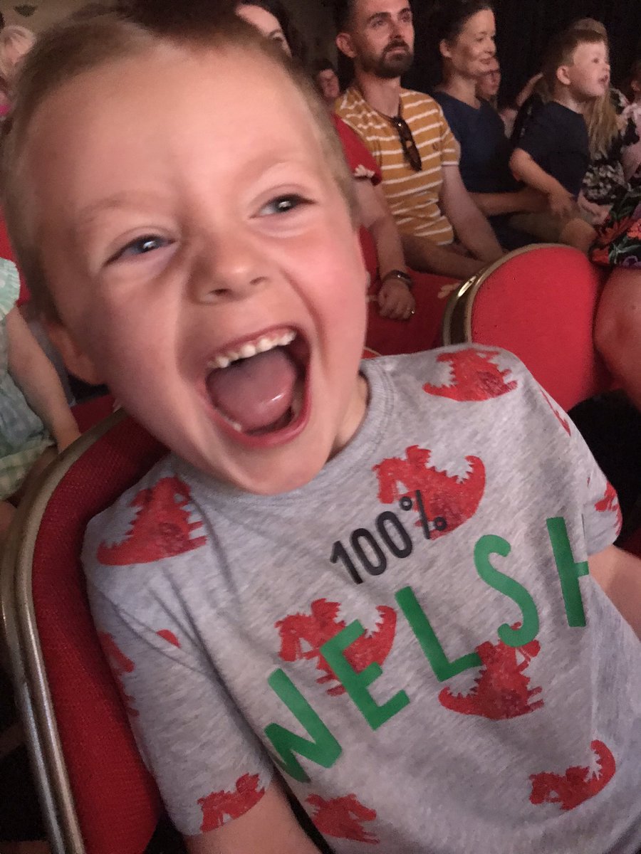 hannahthomastv's tweet photo. This one had one heck of a time watching #FiremanSam @GrandPavilion today 😅 #SamTan 🔥🚒 https://t.co/tNxycrc57X