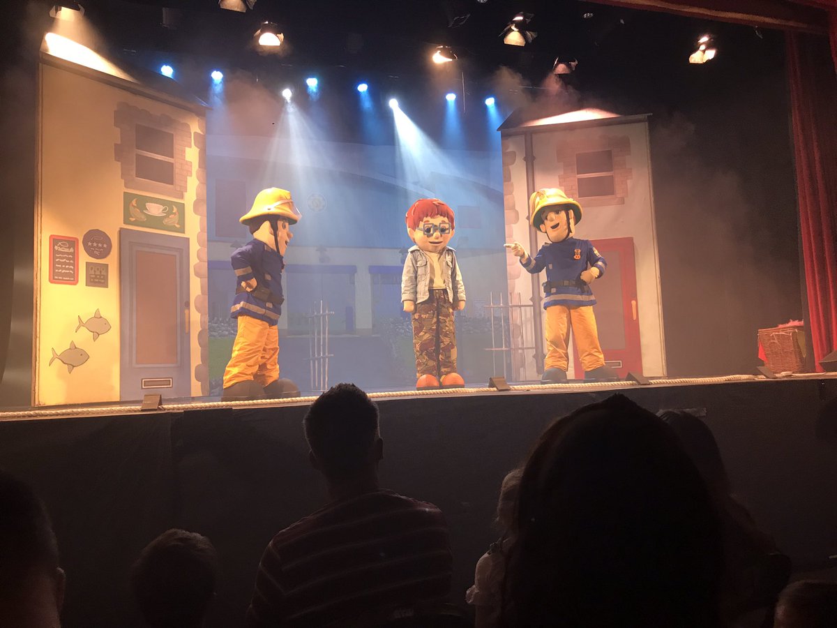 hannahthomastv's tweet photo. This one had one heck of a time watching #FiremanSam @GrandPavilion today 😅 #SamTan 🔥🚒 https://t.co/tNxycrc57X