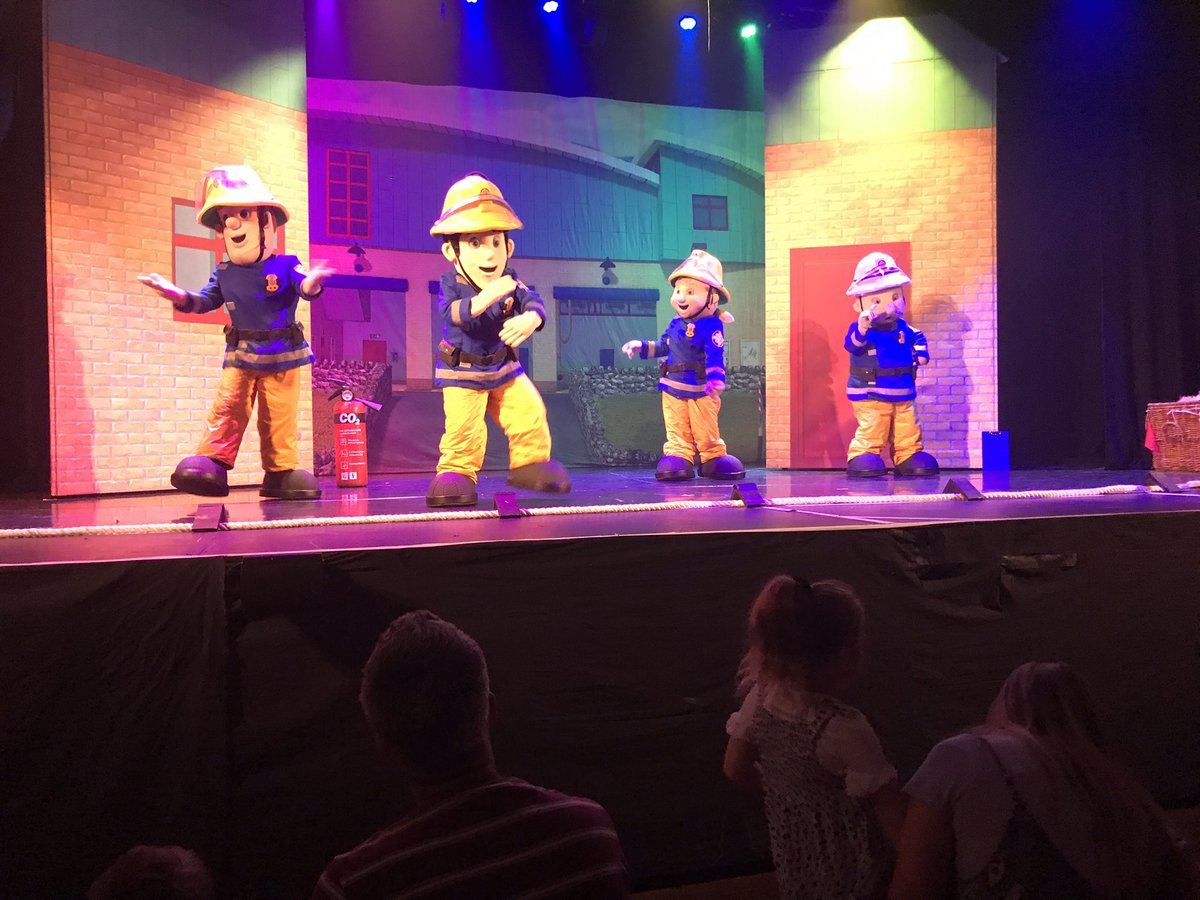 hannahthomastv's tweet photo. This one had one heck of a time watching #FiremanSam @GrandPavilion today 😅 #SamTan 🔥🚒 https://t.co/tNxycrc57X