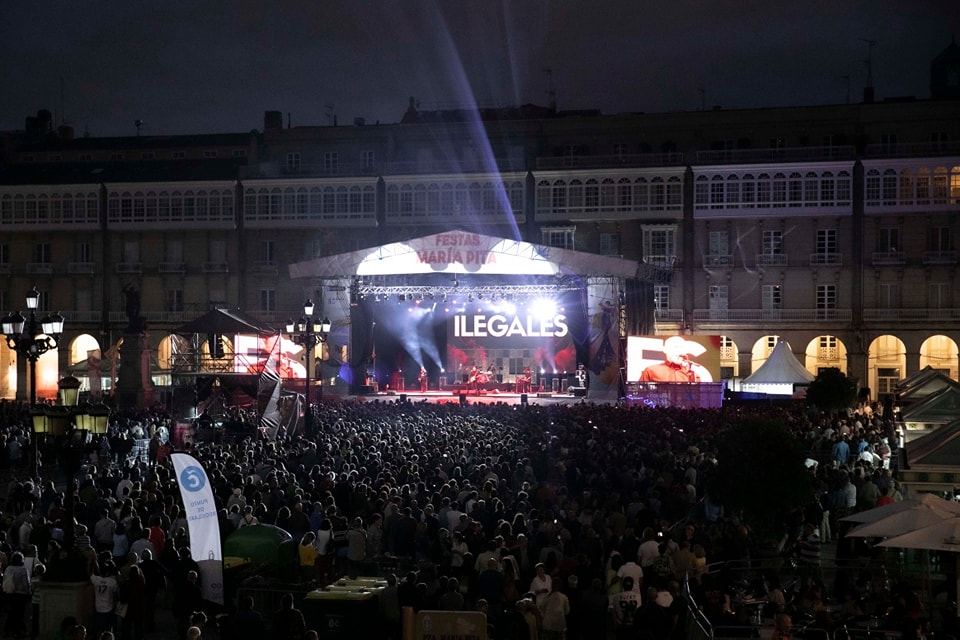 CorunaTurismo's tweet photo. 🎉¿Habéis disfrutado de la primera semana de las #FiestasMaríaPita2022?✌¡Aquí tenéis algunas fotos!

🎉Did you enjoyed the first week of Fiestas de María Pita?✌Here you have some pics!

#VisitCoruna #ACoruña

📸 @ConcelloCoruna https://t.co/Fwpf1vlcDk