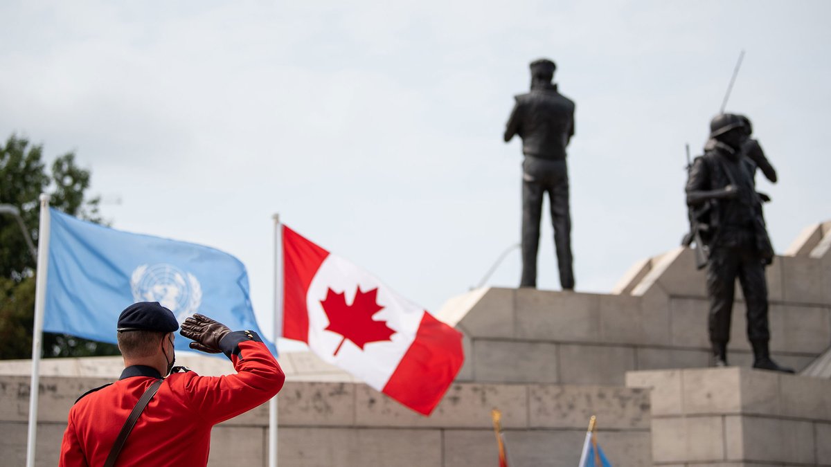 rcmpgrcpolice's tweet photo. Every year on the Sunday closest to August 9, Canada marks #NationalPeacekeepersDay with Ceremonies of Remembrance to honour and remember the significant service and sacrifices of all Canadian peacekeepers, including military, police and civilians. https://t.co/XEUNZ3MIVe