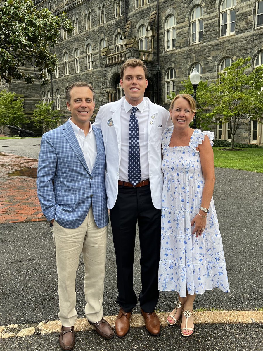 Honored, grateful, and inspired. Thank you to all those who have supported me endlessly, especially these two! Looking forward to a lifetime of service in the spirit of #curapersonalis #GUWhiteCoat #HoyaMD2026