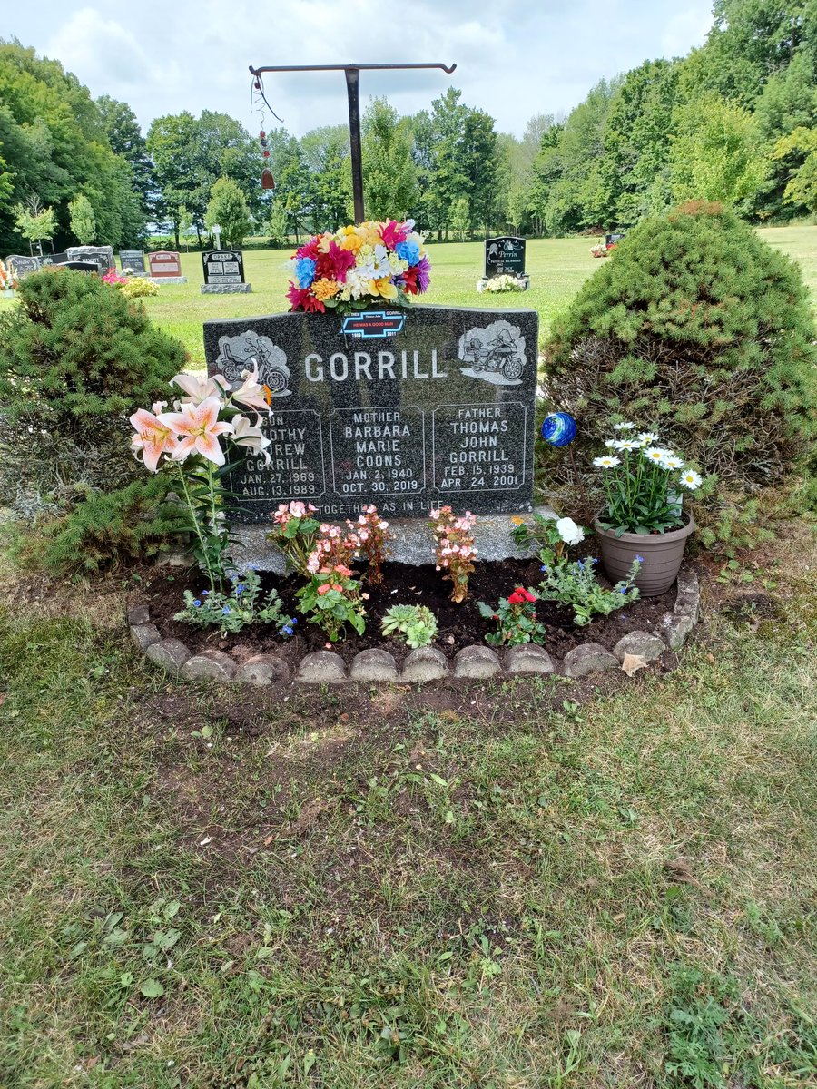 white_edna's tweet photo. Decoration Day 2022 at Eden Cemetery https://t.co/LMOUJKMPAX