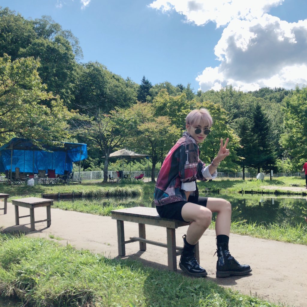 Podrá ser el #𝑺𝒉𝒚𝑺𝒉𝒚𝑺𝒉𝒚ɞ𝚝𝚒𝚖𝚎 pero nuestro Shoyo salió en modo not shy a darle amorcito a las princesas @twinkstwt por su #𝗧𝗪𝗜𝗡𝗞𝗦ᨓ𝟏𝐒𝐓돌아와⁩ en donde estarán cantando #𝗖𝗛𝗘𝗘𝗥ㅡ𝕌ℙ y sabemos que se volverá la canción favorita de todo el mundo.