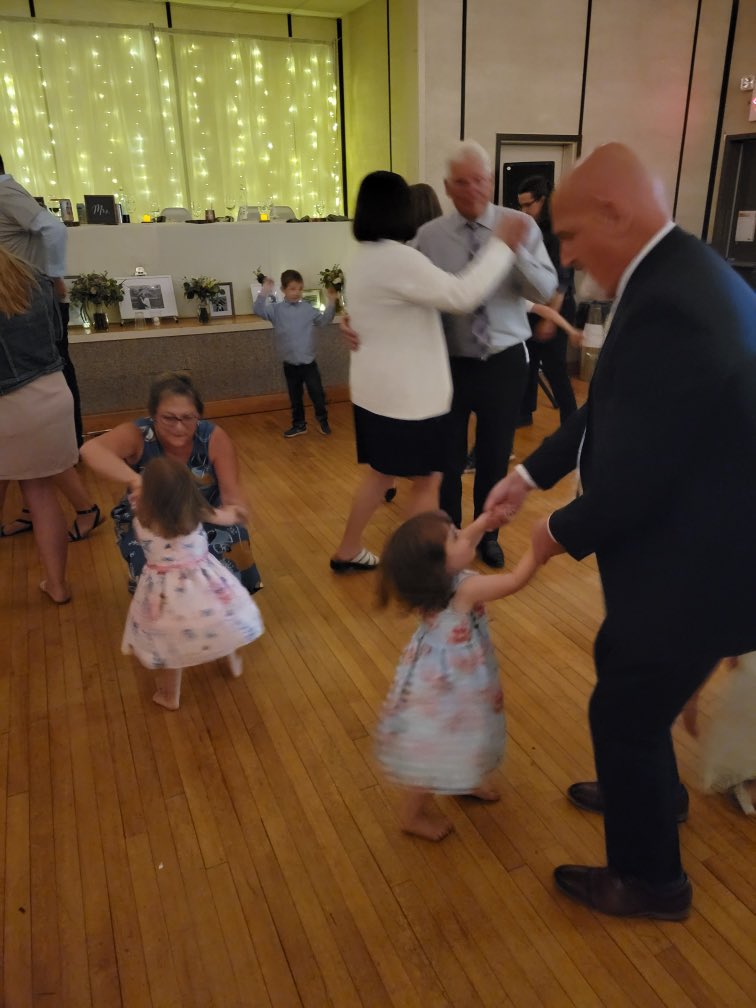 DwayneMihalicz's tweet photo. What a time we had at #fortheloveofgatez wedding! So good catching up with family! #kenosee https://t.co/I2sEH43qID