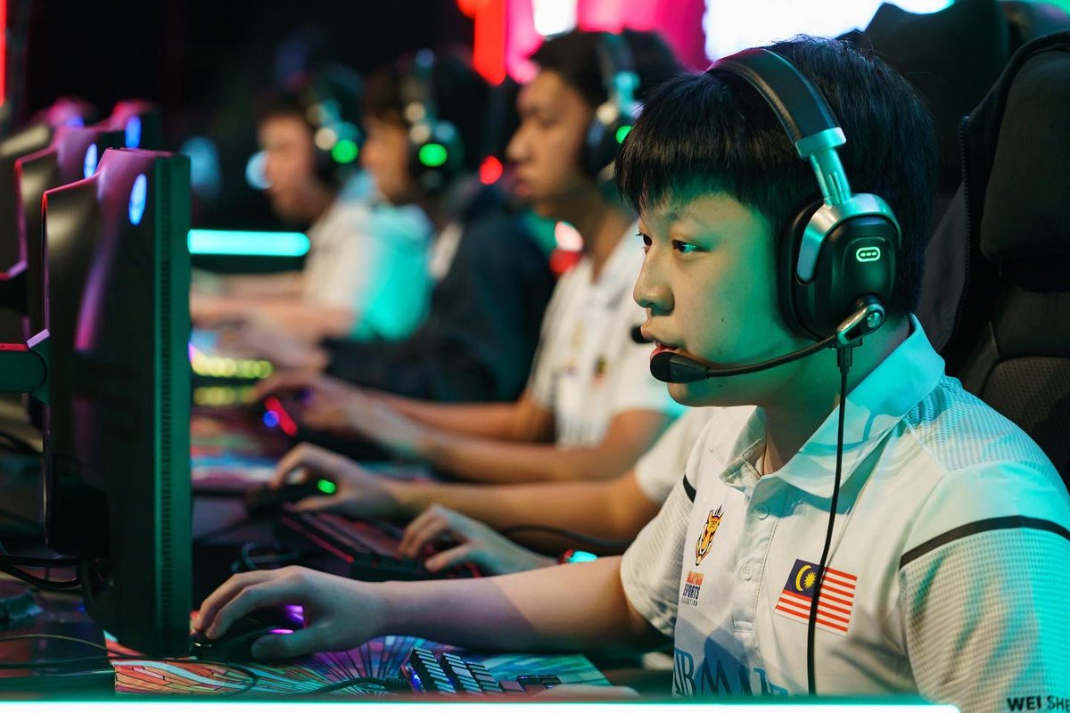 GE_Federation's tweet photo. Oh what a day… 🤩
We loved ❤️ every second of it!
Time to take a look at the best pictures from Day 2 of the Commonwealth Esports Championships 👀📸
#CEC2022 #worldconnected #CommonwealthSport https://t.co/zBKqpRPlDZ