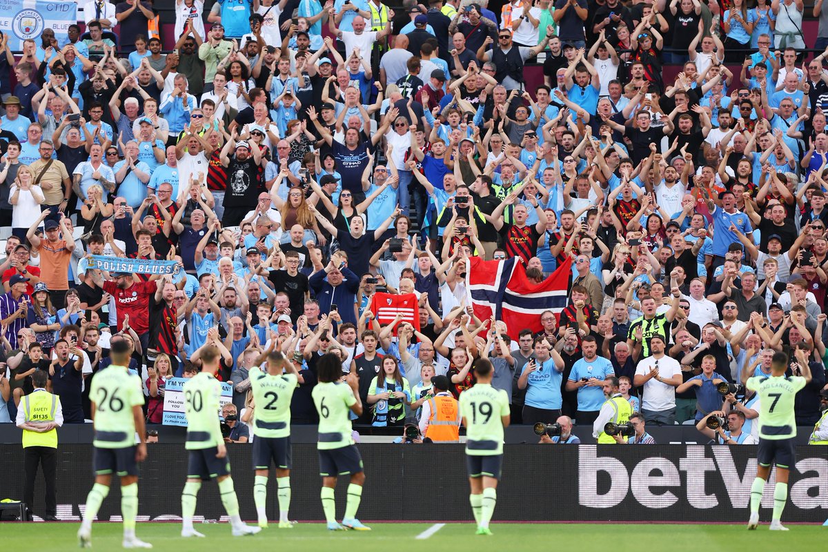 premierleague's tweet photo. Man City are unbeaten in their last 19 away matches in the #PL (W15 D4)

In doing so, they've extended the club's longest unbeaten away league run

#WHUMCI https://t.co/TFSwjsYEEy