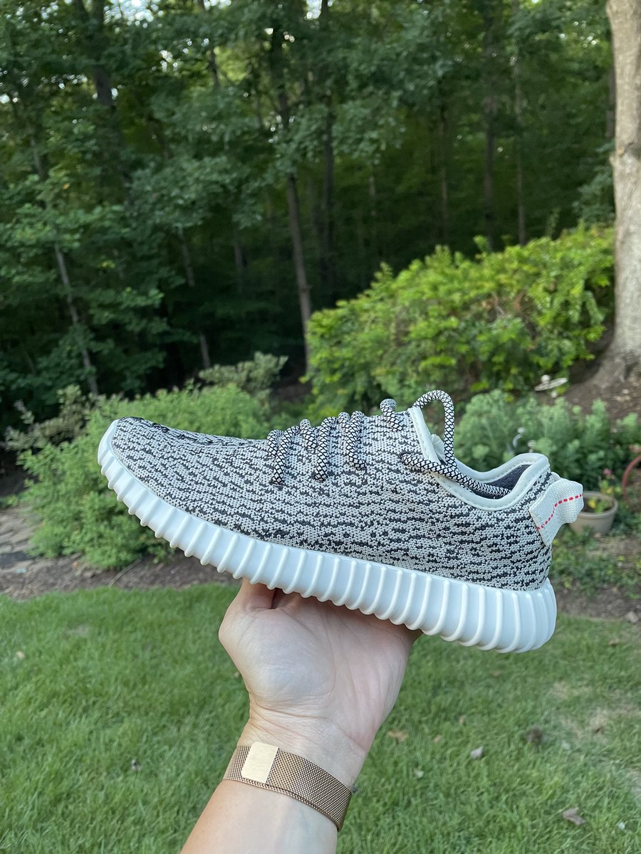 so pertyyyyy 😍🐢🕊 #YEEZYDAY <a href="/theyeezymafia/">YEEZY MAFIA</a>