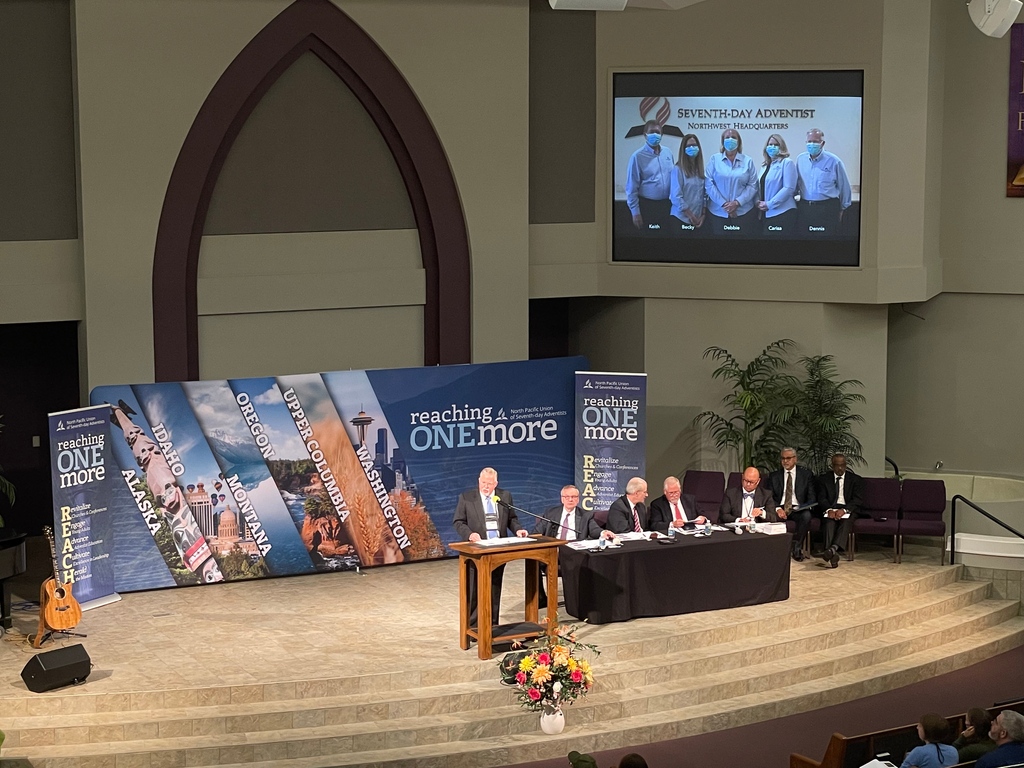 NWAdventists's tweet photo. Dennis Plubell, NPUC vice president for education, shares the Education Report. 

#NWAdventists #NPUCConstituency @NPUC https://t.co/Vi3BsKhWYq