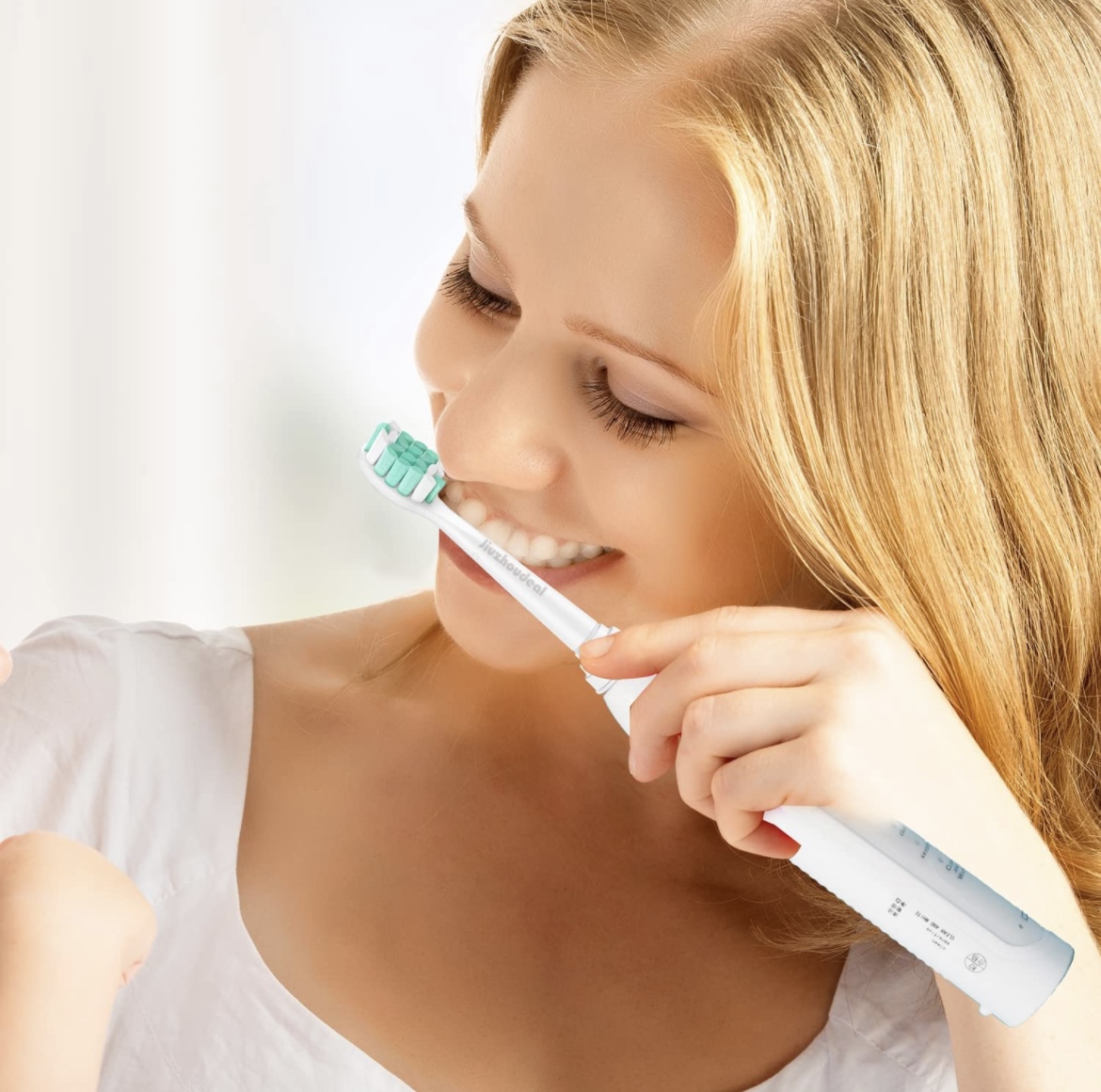 Absolutely CANNOT handle this stock image

The nub right hand?
The fact that she’s either sniffing her brush or absolutely destroying her teeth?
Her TEETH??