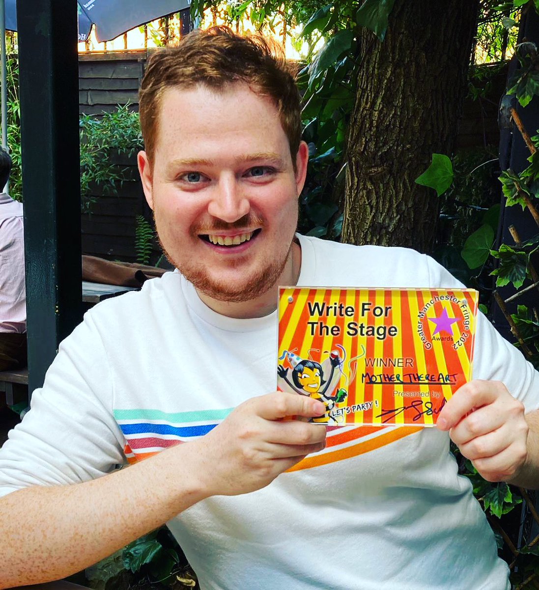 MCharlesProd's tweet image. Congratulations Tom Kirby, writer of Mother There Art Thou, for winning the New Writing award at the @GMFringe! Thanks to @whowoodjoewood for editing, and the cast/crew for bringing the script to life. As part of the award the script should be published by Write For The Stage! 🏅