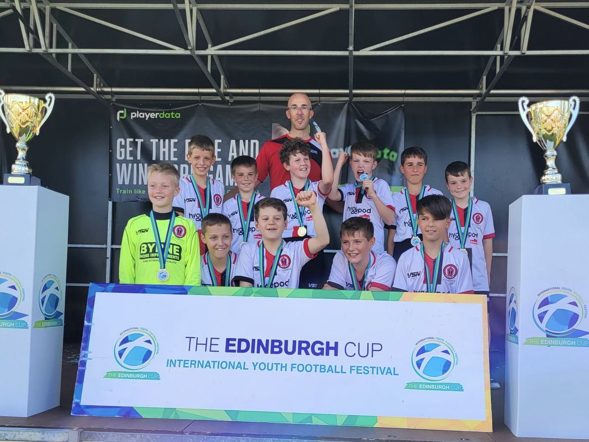 StCadocs2011s's tweet image. St Cadocs City and Caley had a great day out at @TheEdinburghCup 🙌Brilliant event. Great opposition and even some beautiful football 👏…(Caley photos to follow)…big up our sponsors @ByrneHome 👍