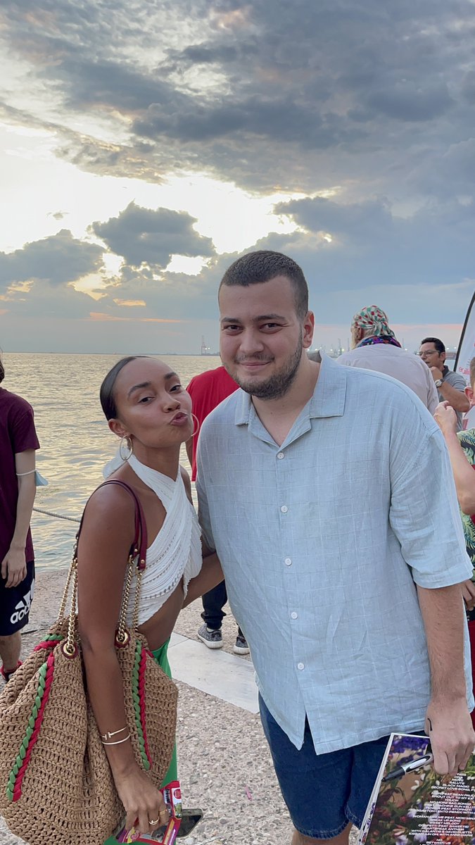 This is probably the happiest and most important day of my entire life. I just met THE Leigh-Anne Pinnock.I’m literally out of words, I saw her on tour and I couldn’t believe she was real and now that I got the chance to talk to her… it’s all so unreal.Thank you <a href="/LeighAnneMusic/">Leigh-Anne</a>