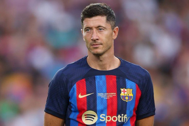 هنيئا لبرشلونة بأعظم مهاجم في التاريخ 
ليفا يريد كتابة تاريخ جديد مع برشلونة

كل مايحدث الآن هي مجرد بداية 
أعان الله الجميع من ابن وارسو