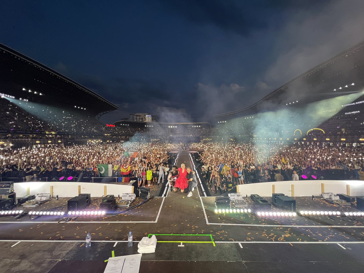 AnneMarie's tweet photo. UNTOLD FESTIVAL - ROMANIA - THAT WAS AMAAAAAAZINGGGGGGG https://t.co/U68KllokMC