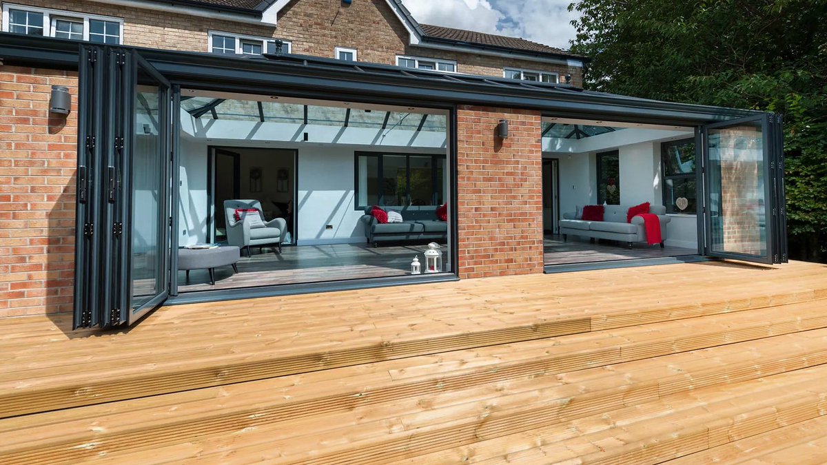 amvicoltd's tweet photo. Tricky rear extension. Complemented by a beautifully finished decking &amp; landscaping. Looking for something similar ? Just  📞  us on 020 8050 4656 to speak to our experts. #amvico #amvicolt #amvico #garden #homeextension https://t.co/BRZ2ib5K04