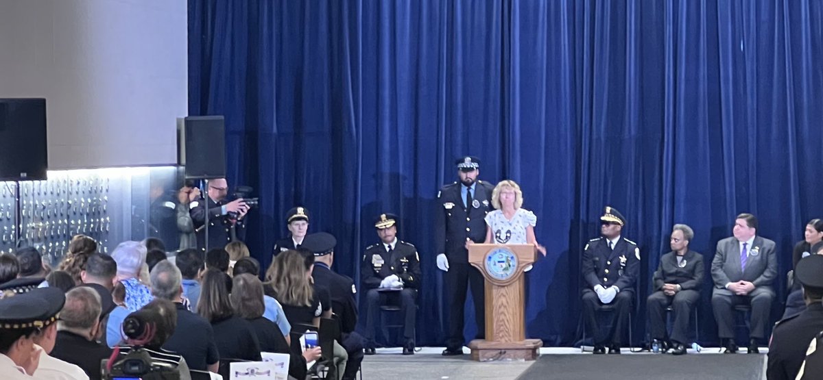 Chicago Police tweet media