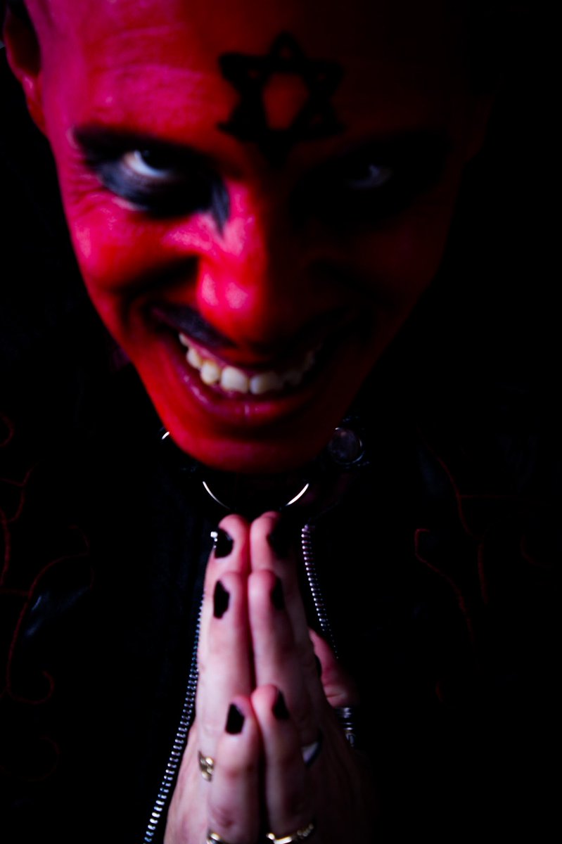 LifeinPhotosJen's tweet photo. The Devil takes many forms 👹
#Photography #Photo #Liverpool #LifeInPhotos #JenMercer #Camera #Canon #LiverpoolPhotography #LifeInPhotos #Model #Photoshoot #Studio38 #Wirral https://t.co/UalBMHq6CS